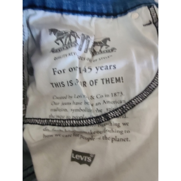 LEVI'S  MENS 514 RED TAB DISTRESSED DENIM JEANS - Picture 2 of 7